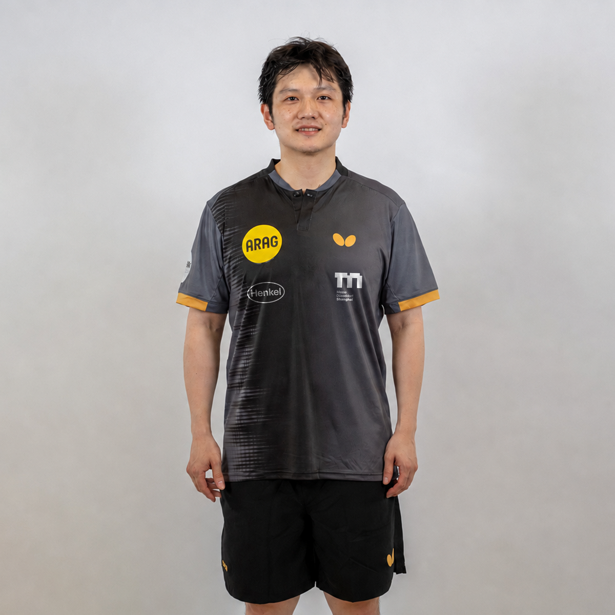 Borussia_Duesseldorf_Auswaertstrikot_Fan_Zhendong_Frontansicht